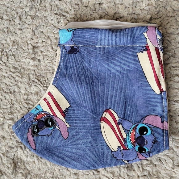 Disney Lilo and Stitch Face Mask - Picture 2 of 4
